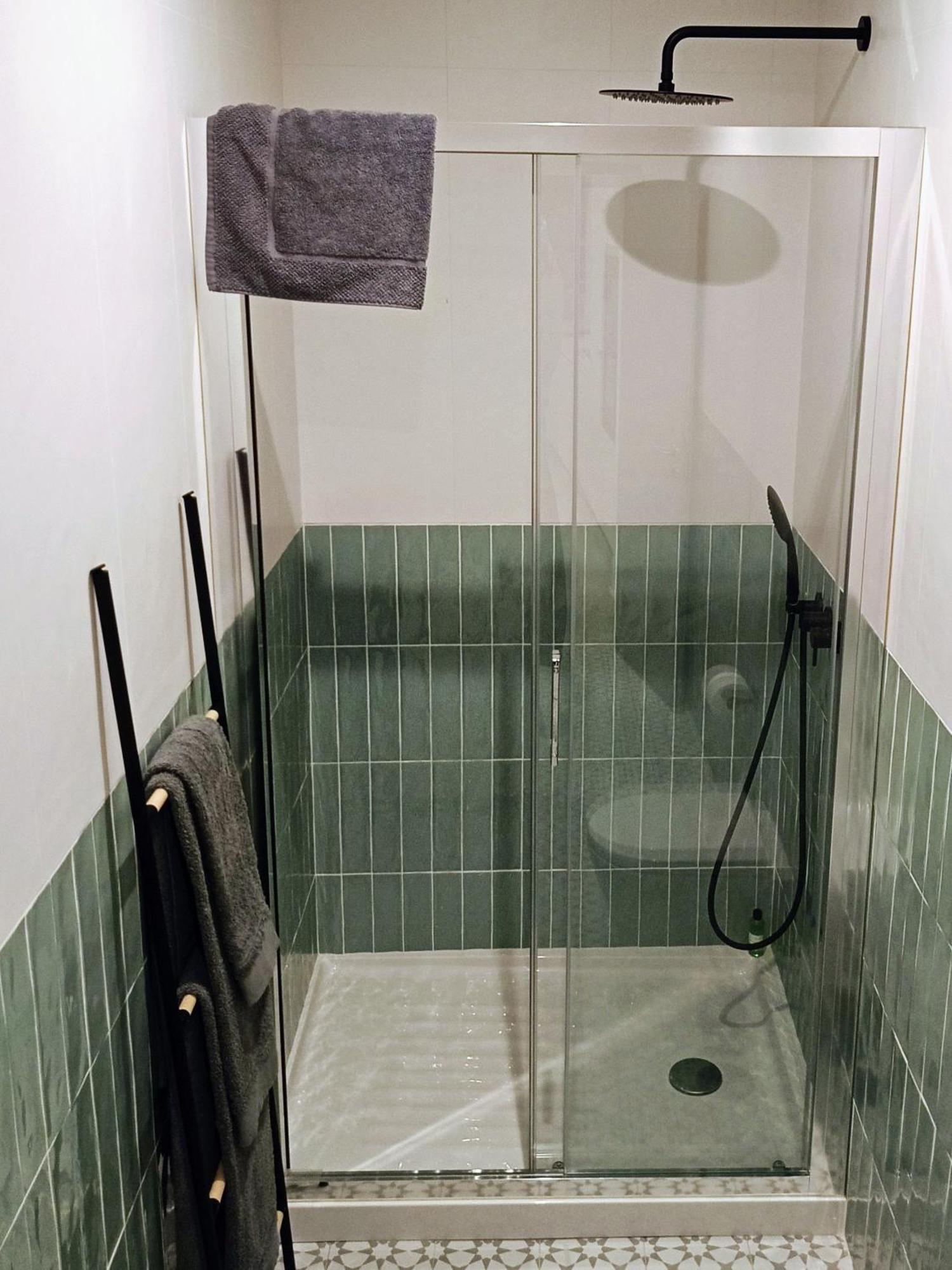 Apartment Grey And Green, Modern 2-bedroom Apartment, Ac, Location At Faro's Historic Centre Distrikt Faro
