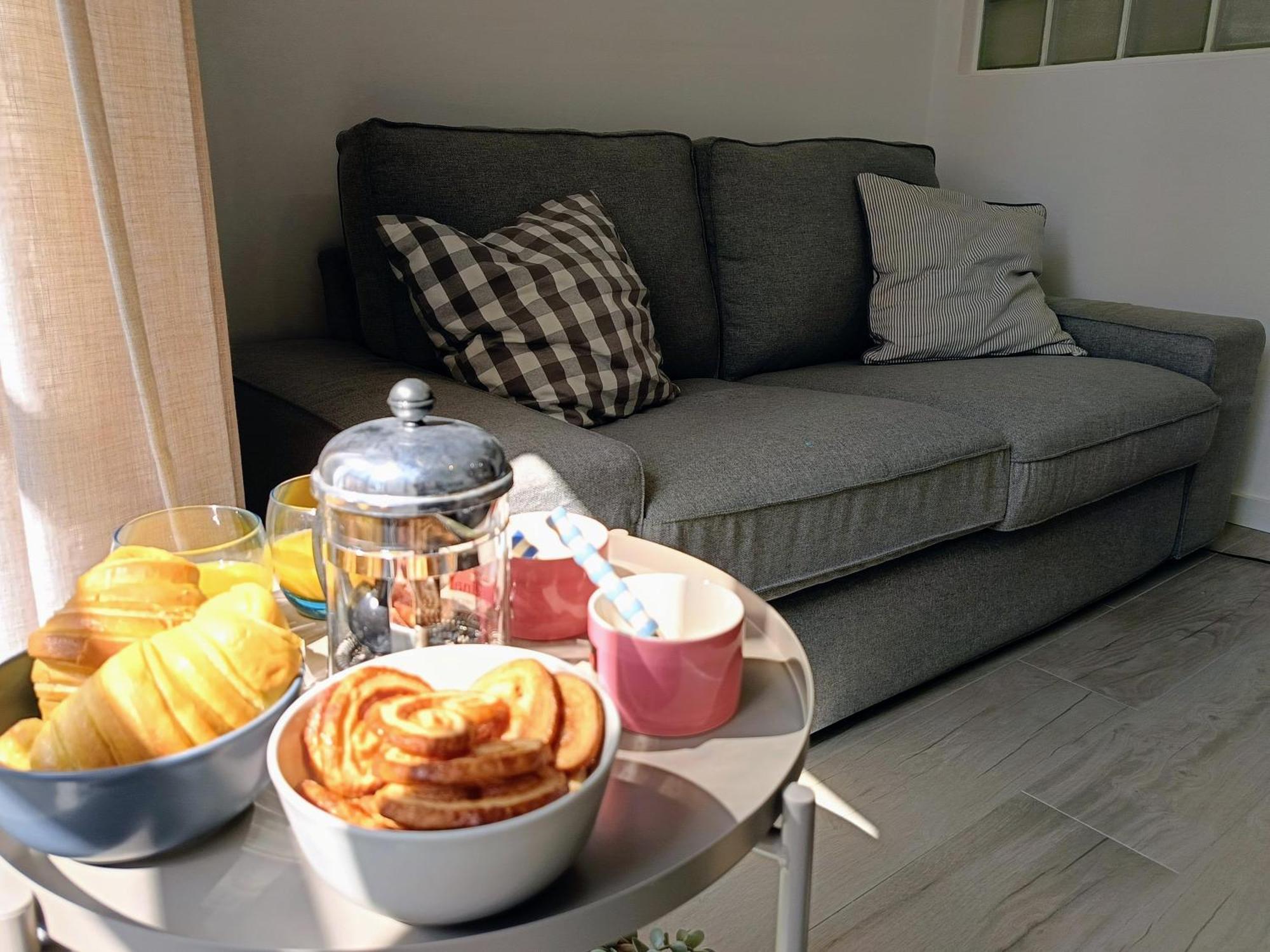 Grey And Green, Modern 2-bedroom Apartment, Ac, Location At Faro's Historic Centre Distrikt Faro