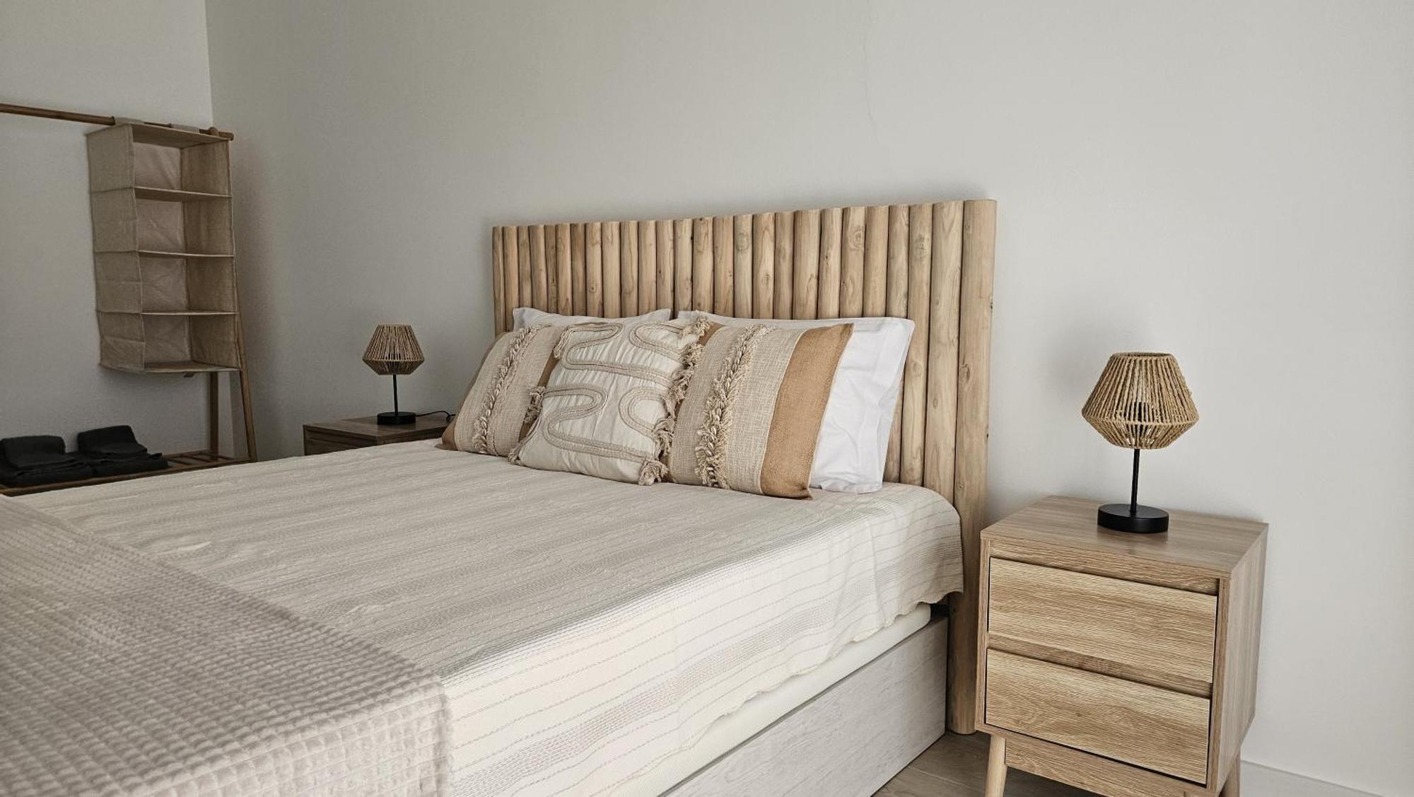 Grey And Green, Modern 2-bedroom Apartment, Ac, Location At Faro's Historic Centre Apartment Distrikt Faro